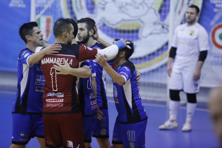 Acqua&Sapone Unigross Futsal: domani a Latina per la decima vittoria consecutiva