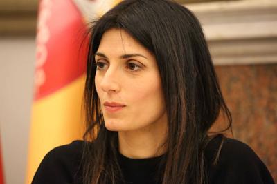 Roma, Raggi: “No all’alleanza col Pd” 