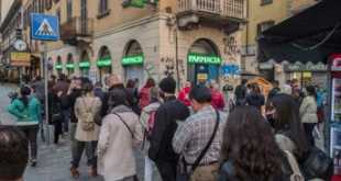 Covid Italia, fine pandemia e Omicron: cosa dicono Bassetti e Galli
