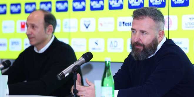 Blugas è il nuovo sponsor delle maglie dei liberi di Modena Volley. Salvatore Rossini: “A Monza sarà una gara difficile, dovremo essere pazienti”