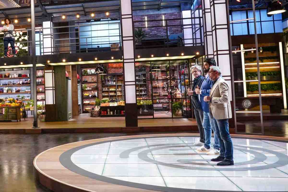 I giudici di Masterchef all'interno della cucina del programma