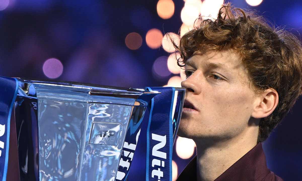 Sinner esulta dopo il trionfo alle Atp Finals