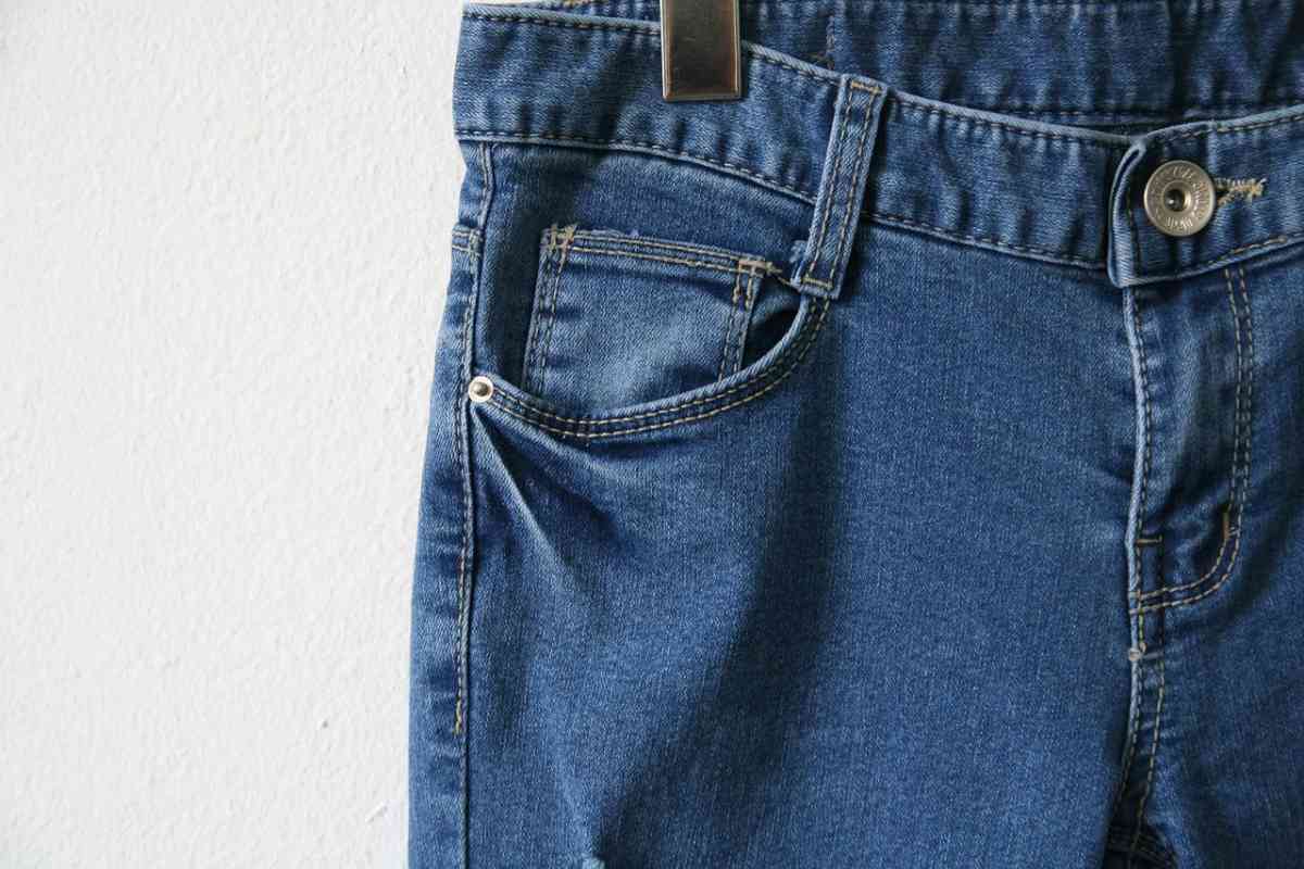 un paio di jeans