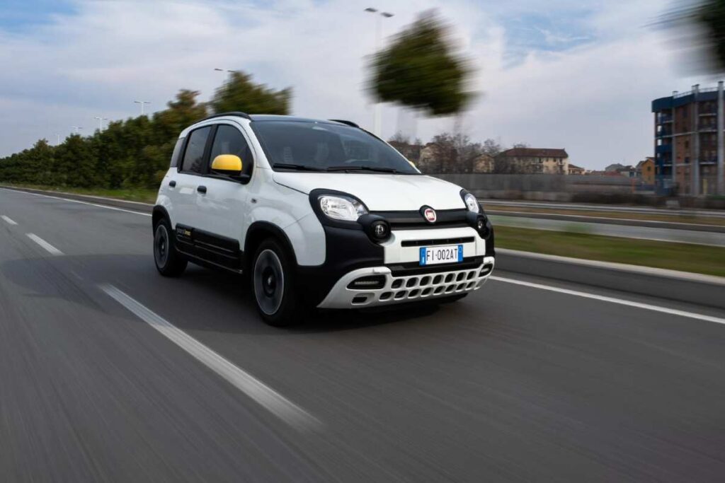 una Fiat Panda in strada